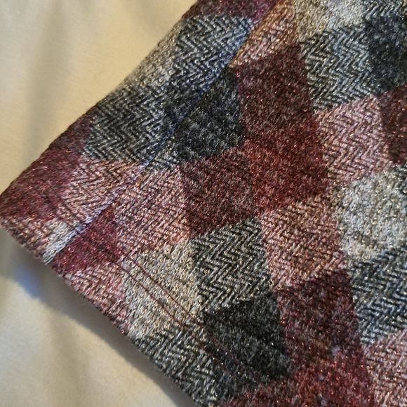 Lane Bryant women's 14/16 cowl neck top diamond design - Picture 2 of 7